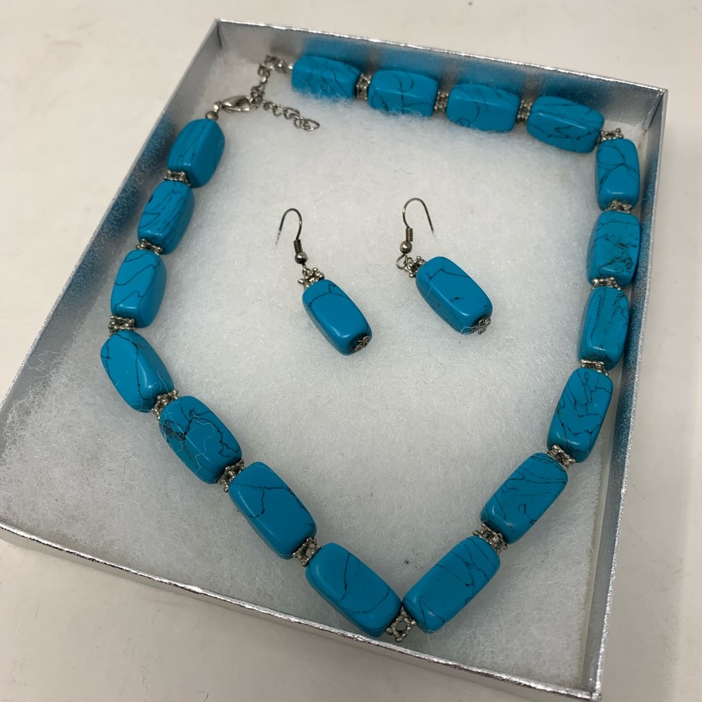 Turquoise Stone Look Necklace & Earrings Set Silver Tone Southwestern Boho